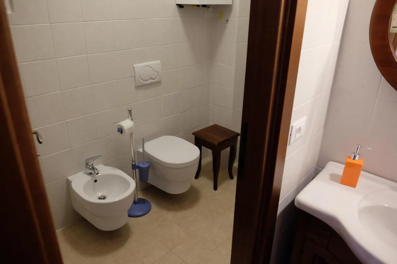 Agriturismo Il Glicine E La Lucerna - Appartamento Scala Ranzo-Borgo 0*,  Italy